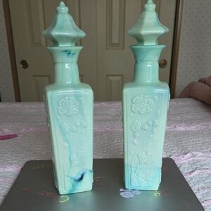 1972 Jim Beam Empty Liquor Bottle Decanter Pagoda Slag Green Jadite Milk Glass